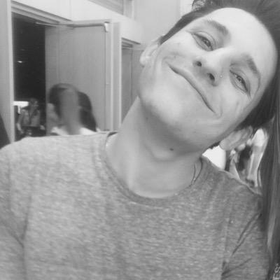 not good with bios cause ya im always online but im good at speaking my mind but Dreww and Matt are my daddys but we are also dating okay bye