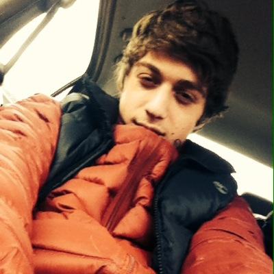 fvcktwelve__'s profile picture. Mo money Mo problems