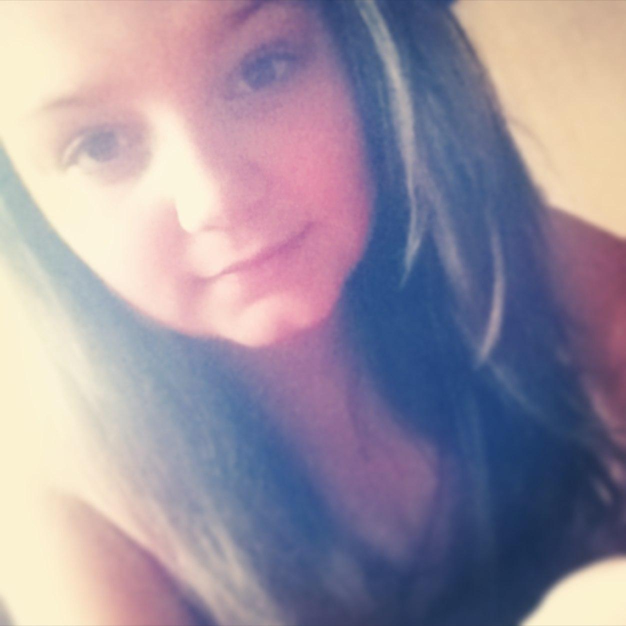 LauraTrudgianxx's profile picture. 