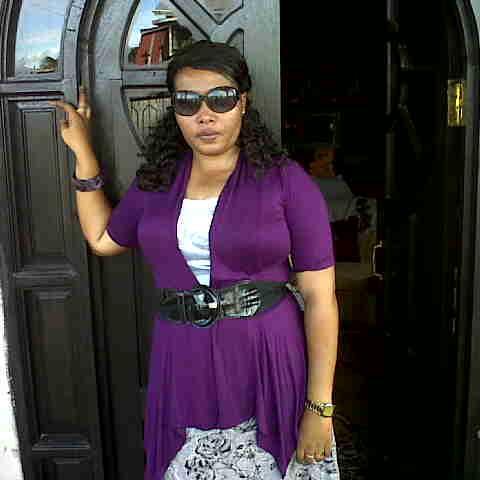 rowenacraig704's profile picture. iam a easy going person,love to travel,meeting wonderful people,kove to cook,and doing house chores,my favourite dish is cook up rice,spanish rice chowmein and