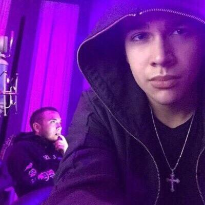 Please help me get Austin to Vancouver so I can finally meet the boy who means the world to me #ACMToVancouver