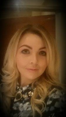Hairdrestylist with over 10 years experience.. colour specialist.. percision cutting, updos, curlyblows, hair extensions.