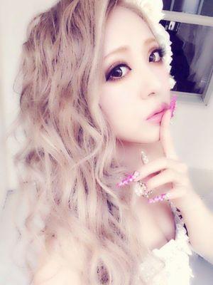 フォロ−ぉ願ぃします(*ﾉ´∀`*)ﾉ                                           暇な時てきとｰにツイｰトしてますww