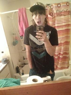god damn Fuckin redneck who likes to live life yeeyee(: snap me(: redneckcopefbmm