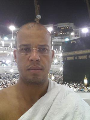 drnizar3's profile picture. 