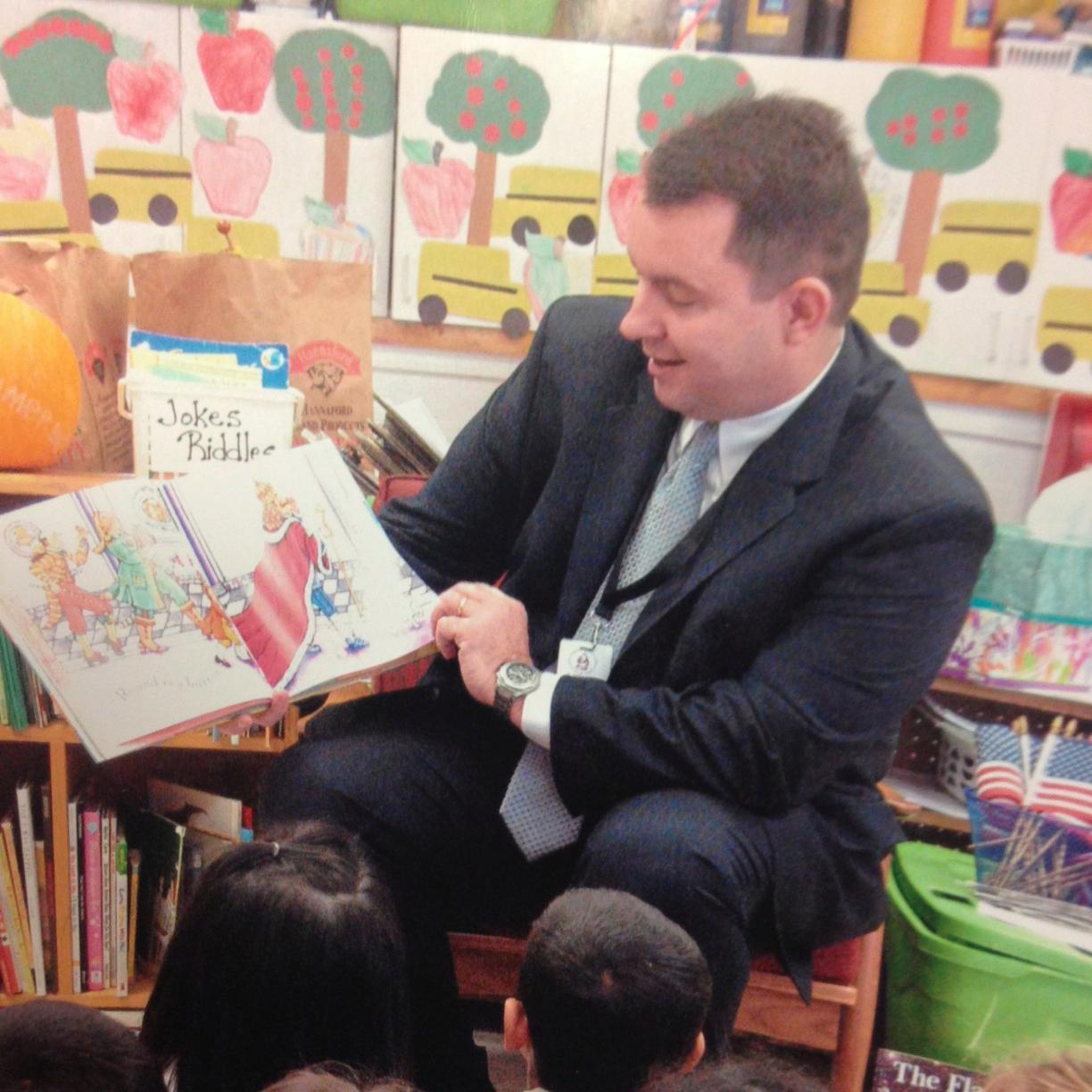 Dr. Demian Singleton