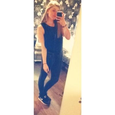 16 jaar
Insta: francisbesselsen
Snapchat: francisbxx