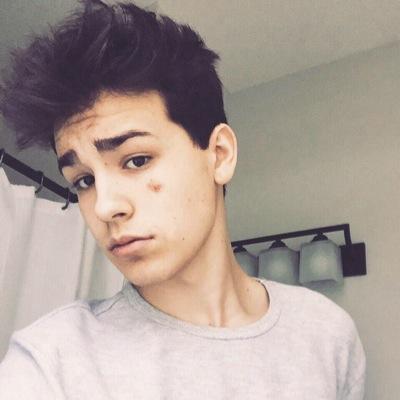 rt dis link https://t.co/qjWnLAadt5 dms |10/12|+Gant Landis Tim Alyssa sam&colby bryant and dylan&more |3/5 janoskians|