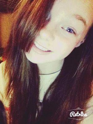 Calum Hood, 5SOS, BarsAndMelody, Nirvana, American Horror Story, Tate Langford and All Time Low are my life…