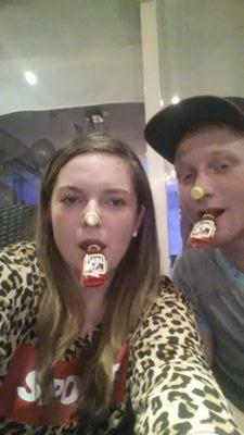 Manouk16's profile picture. Ik heb love voor de mensen die me back hebben. God bless you♥.