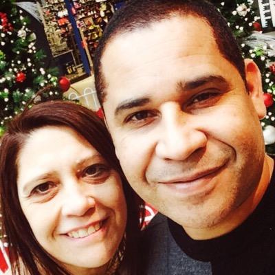 Cristão, esposo da Ester, pai da Amanda, da Renata e do Fernando(in memorian) Apaixonado pela missão de Deus, pastoreia  a SARA NOSSA TERRA DE BOSTON-EUA