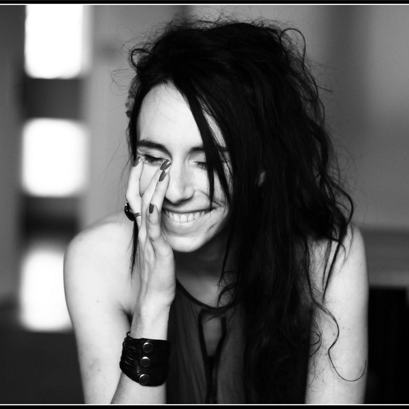 Co founder - ANIMA PR
Press Director - @AxisRecords