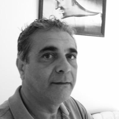 Um economista tendo a 
 psicanálise como lema.! Com Freud e Lacan.