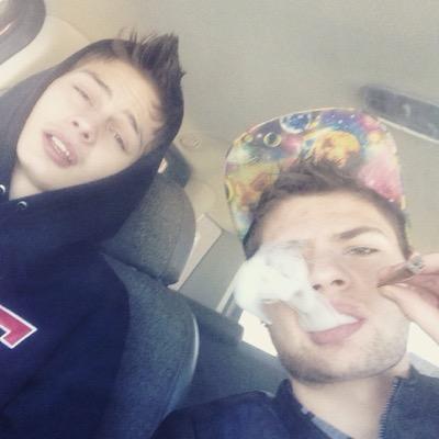 @TrippyGod420 @Tristinhuerta TRIPPY GANG OR DIE BITCH! NEW YOUTUBE VIDEO BELOW