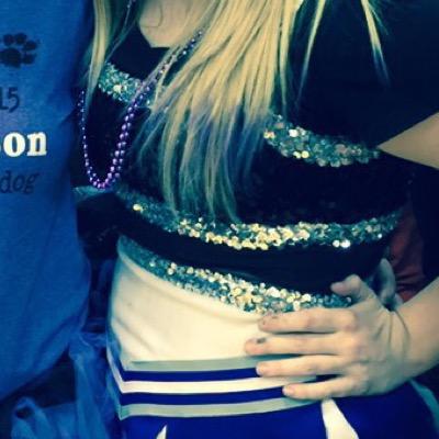 cheer captain, hot boyfriend, eating disorder, & cutting instead of dealing. perfect life I know. i just need somebody ✌️