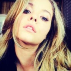 follow @skyntter ela segue de volta