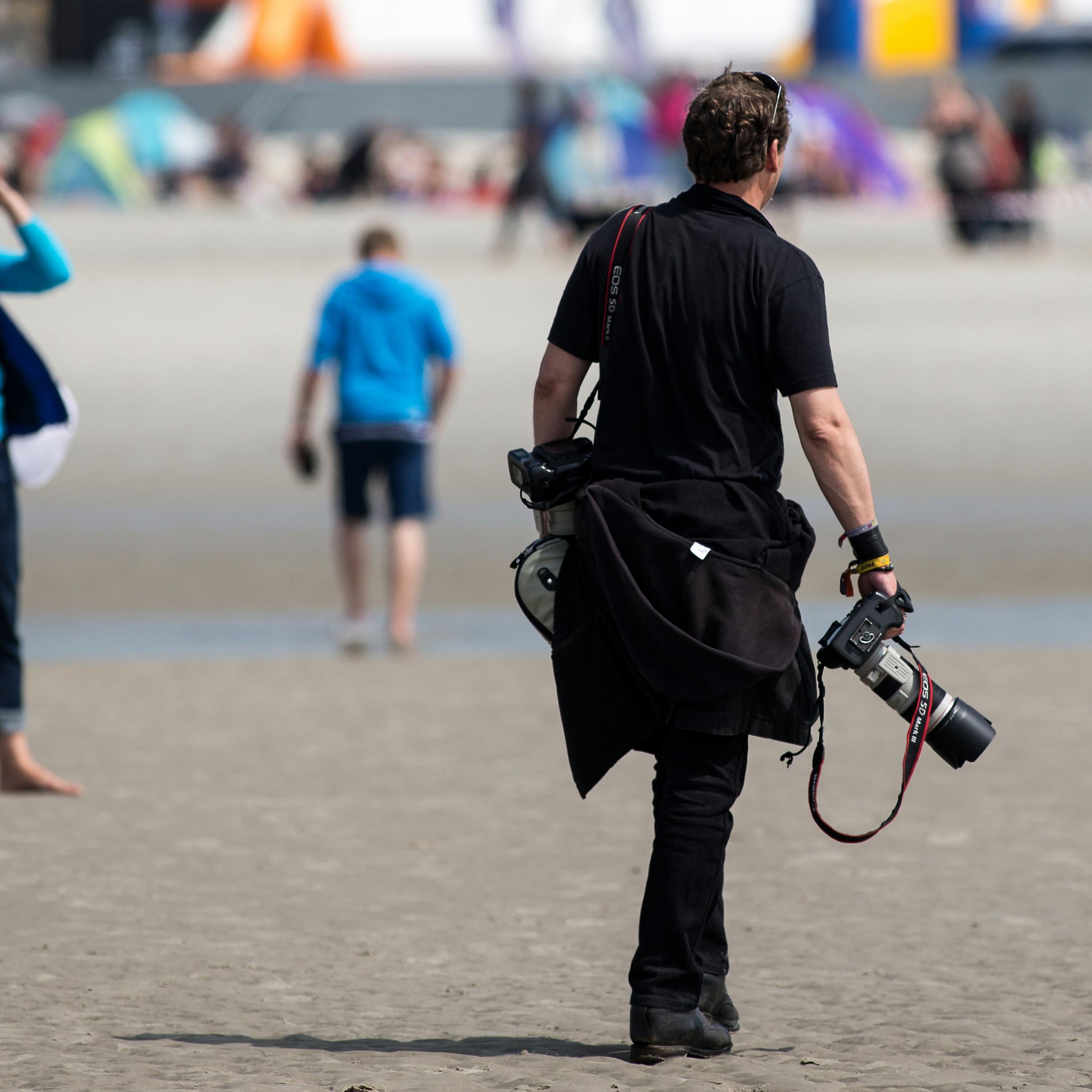 Fotojournalist, Agenturleben #Hamburg und #Dithmarschen, Filmproduktion, Markenkommunikation -Wacken Metal! (hier privat!) Merke mir durch Favs Artikel! #press