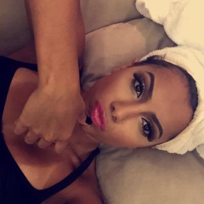 you're something that I need to live @Anitta. | since: 12/7/14.