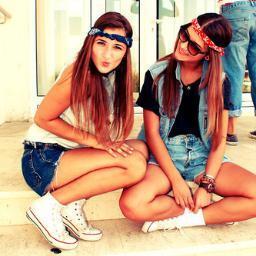Aquí está todo lo que a cualquier chica le gustaría tener. Trucos para ir perfecta, a la moda: tendencias, zapatos, etc. Publi: http://t.co/NJ7761TPfQ