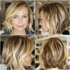 My low-maintenance blonde highlights brighten-up just the ends of her hair to a honeyed, tawny hue.