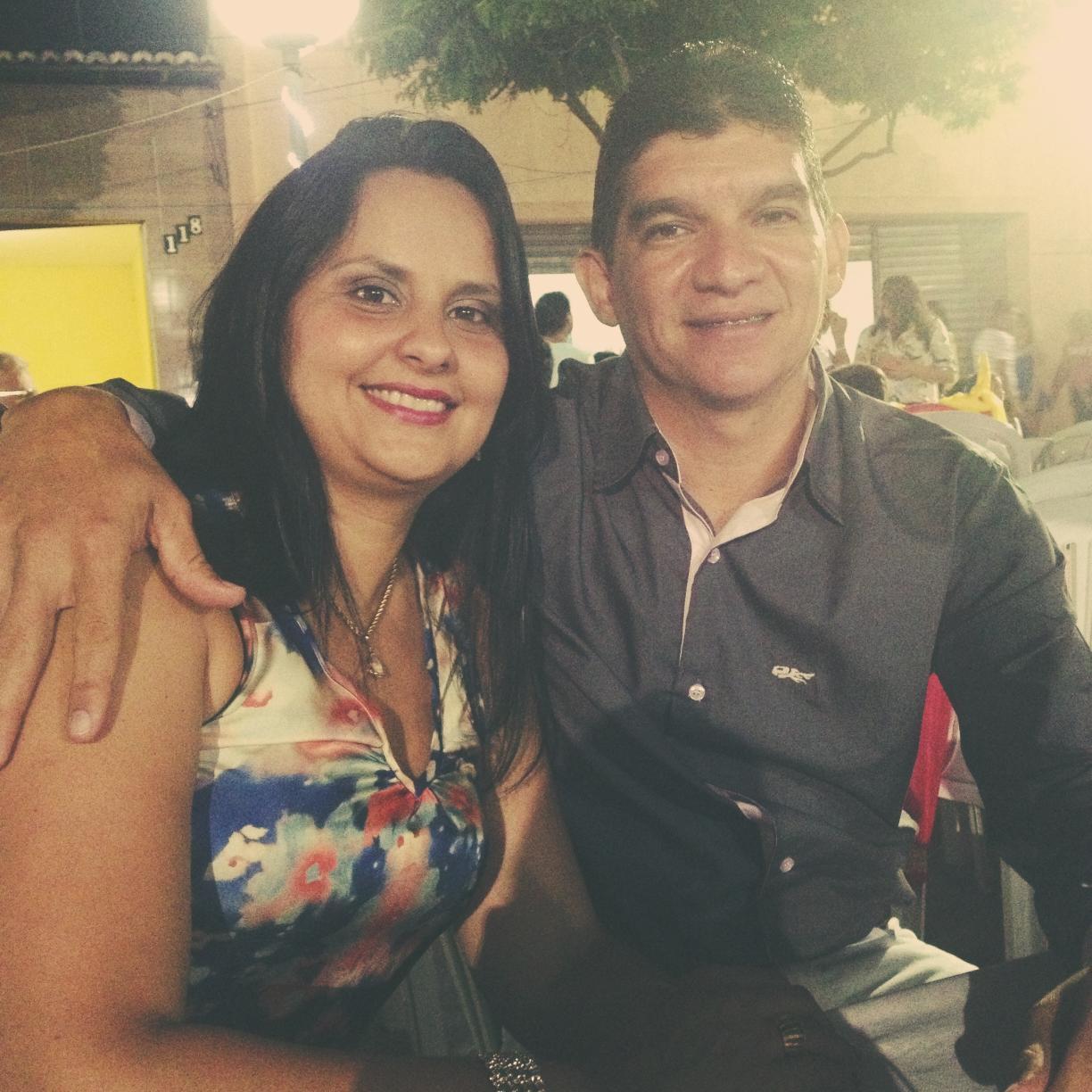 Novacruzense, professor, investidor, atuante no esporte, amigo e correto.