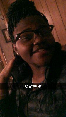 Momma said don't trust these bitches, ✋Pops told me don't love these hoes. ✊
