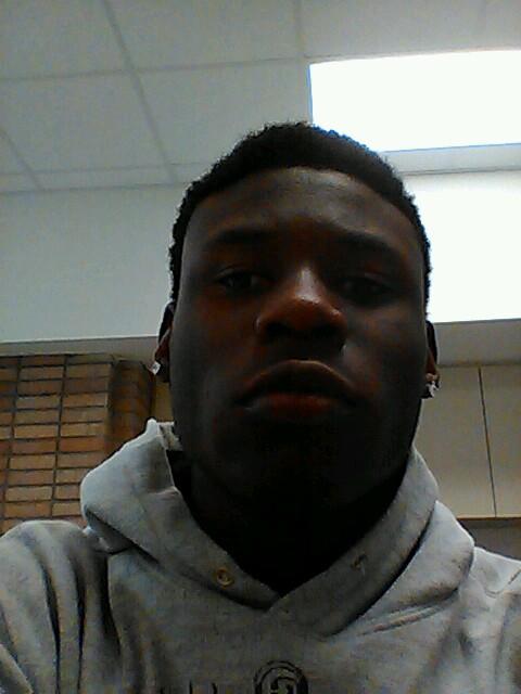 University Of South Carolina '19 ... Following My Dreams.... Thug Life Tha Movement/Youth Speaker