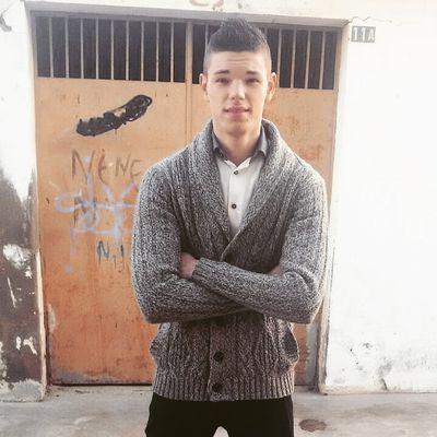 me gusta el deporte boxeo , king boxin y act , tambien me encanta el anime y ciencia ficcion xd y eso es todo jajaja