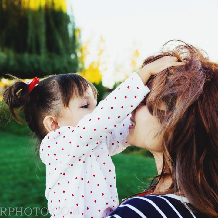 TheMommydarest's profile picture. Ranting about motherhood, home, health and my hilarious attempts to DIY my life.