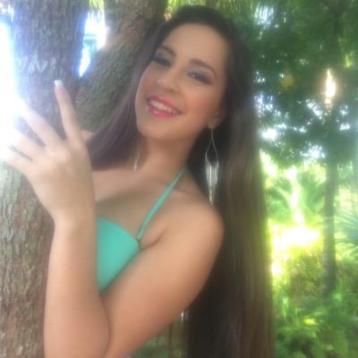 latinaabaaby's profile picture. Instagram - carolinaaa.c