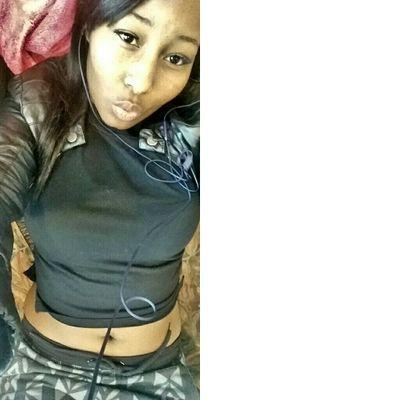 WELCOMEE To MY World ! So FOLLOW Me I FOLLOW Back .My WIFE @envymydvpeness