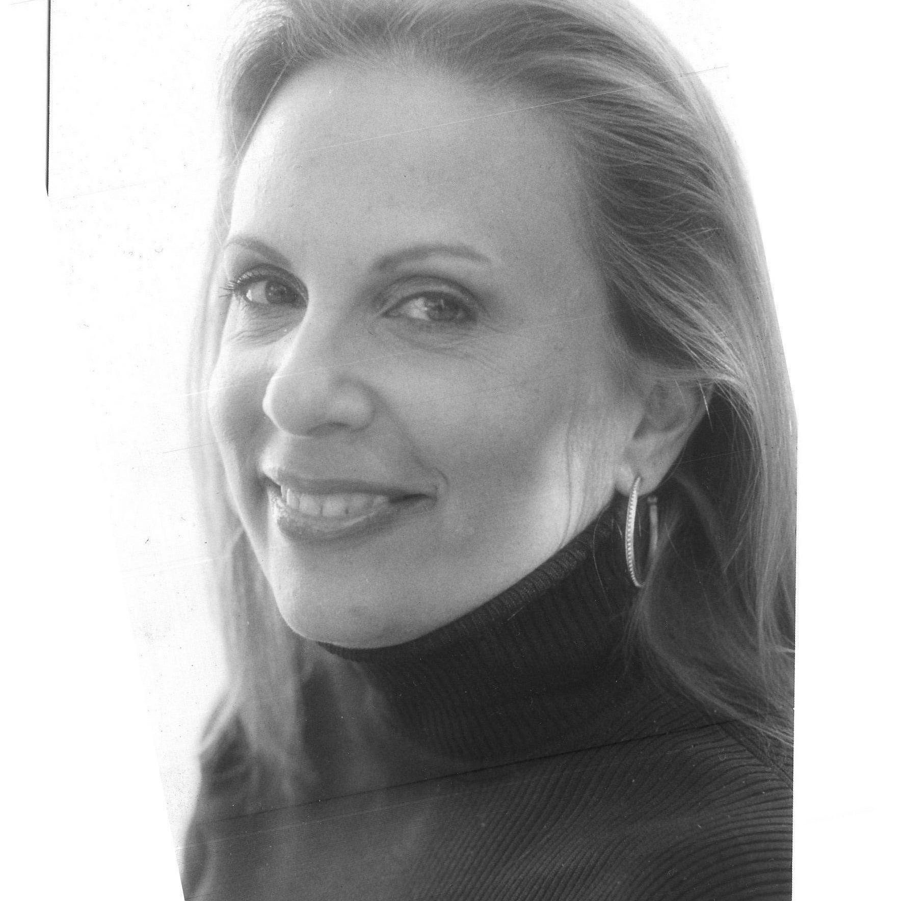 Journalist, Author, Writer. Pilgrim on this beautiful journey. Words Matter. Reporter @latimes. Bylines: NYTimes, WaPo, LAT & NYT Synd Int, LIFE, People, etc.