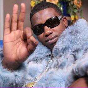 skoolboiii's profile picture. 