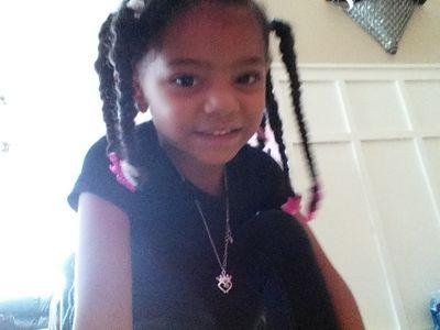 SpiveyParis's profile picture. followers please?