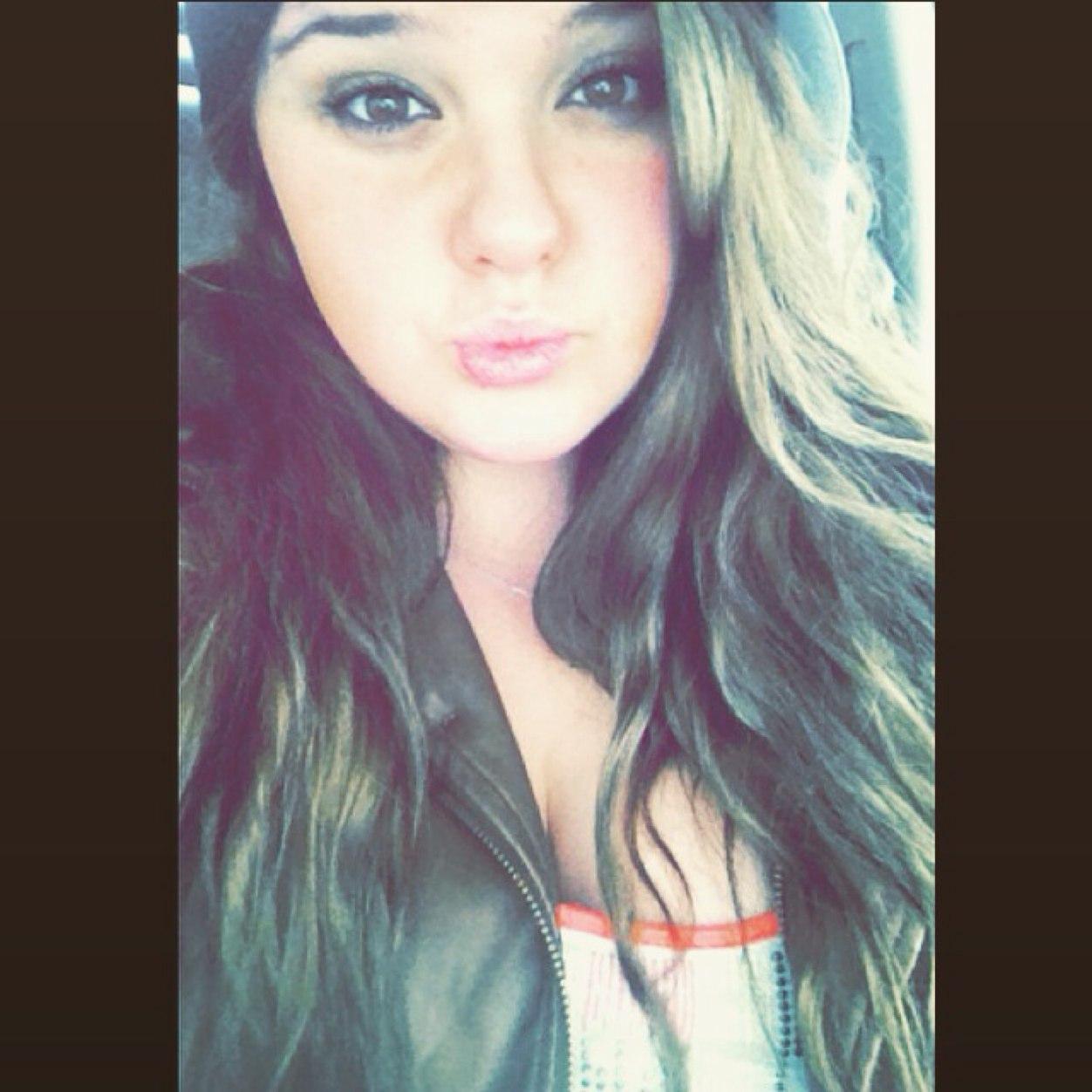 tunchixo's profile picture. EST 1994 in boston