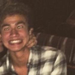 follow @5sauciees