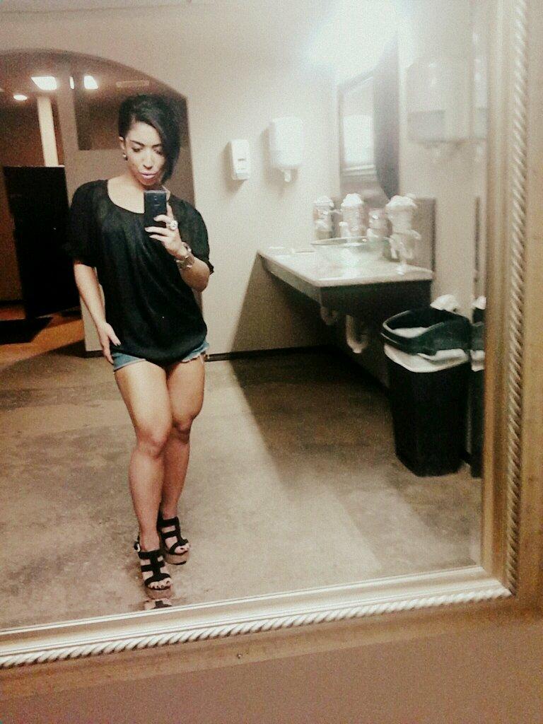 littlebigsmexy1's profile picture. personal trainer Npc athlete