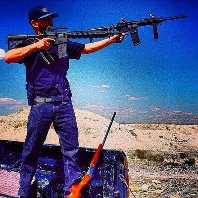 No soy de Lujos ni de Vinos caros , soy gente Humilde y sencillo , soy de Tecates , de frijoles y unas tortillas de harina oiga.