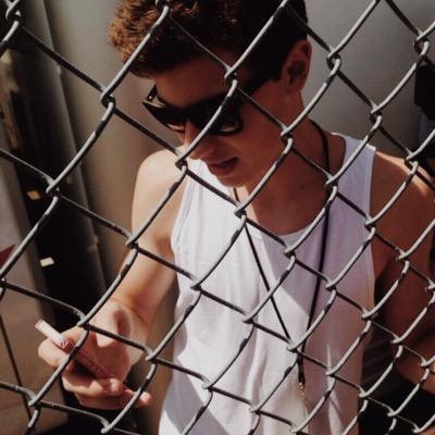 b the Shawn 2 my Laur