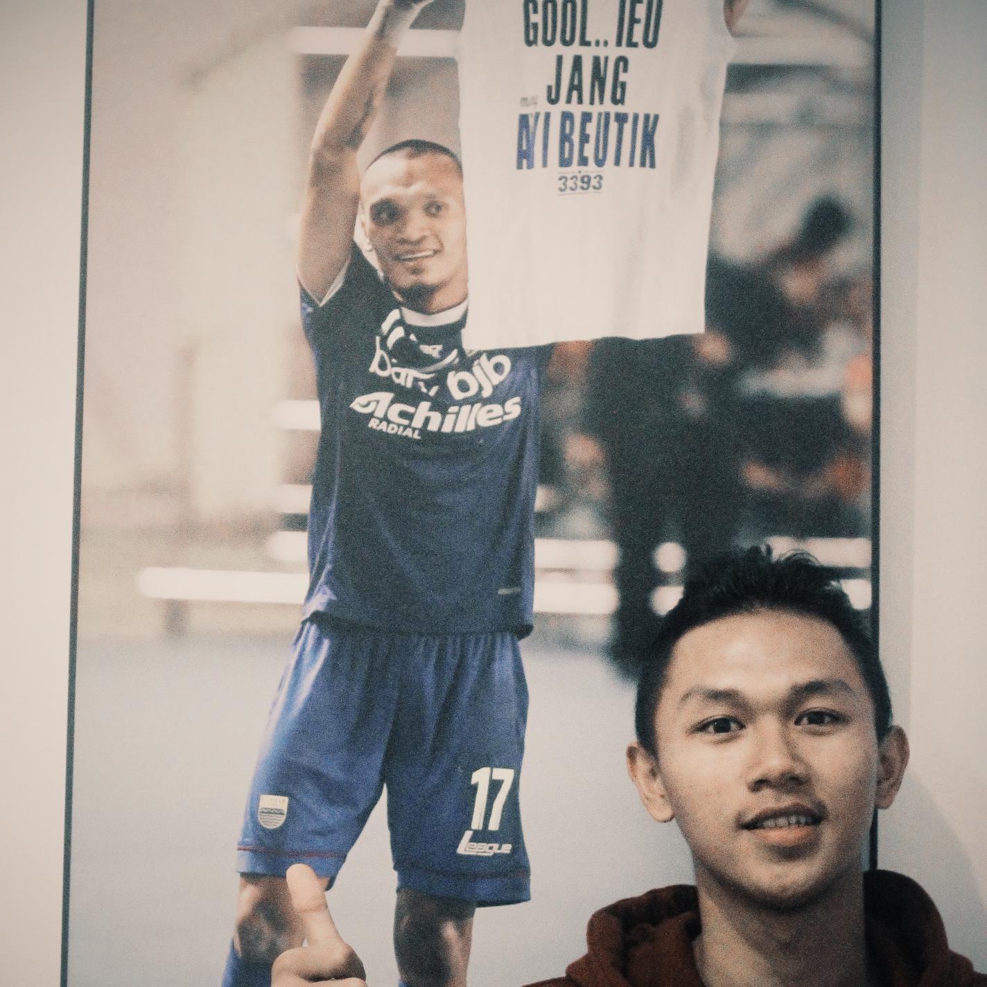 Qhunatt7's profile picture. #miawinartidewi. ♥