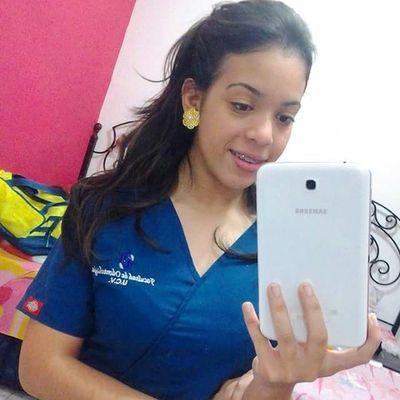 19.estudiante de Odontología de la UCV y amante de la danza *.*