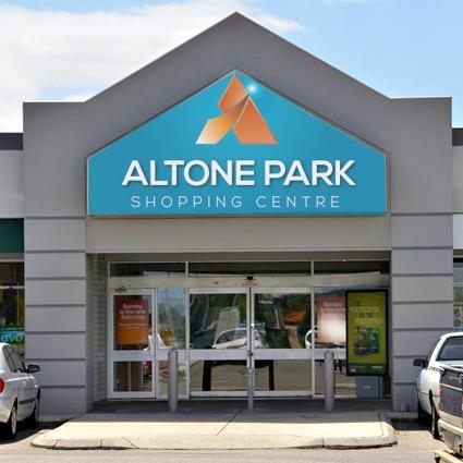 With Woolworths Supermarket and over 20 speciality stores, we've got all your family's everyday shopping needs covered!