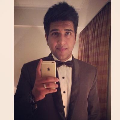 Nikhil Sidhwani is a work in progress. Student | Budding Entrepreneur | Wanna be Hotelier. Life is what you make out of it.