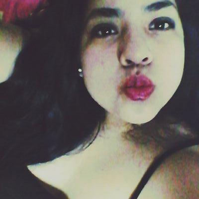 @NiallOfficial follow me, babee