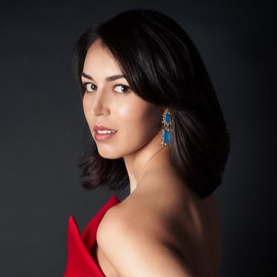 Opera singer living in San Francisco :)
