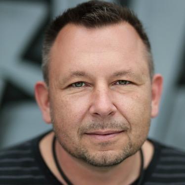 LarsSimon_Autor's profile picture. Der offizielle Twitter-Account von Autor Lars Simon. News, Infos und Hintergründe zu Büchern, Veranstaltungen und vielem mehr.