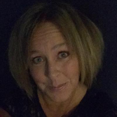 piahillgren's profile picture. Idrott i allmänhet och innebandy i synnerhet. Rastlös, matglad, pratglad, nyfiken... Memento Vivere! (Kom ihåg att leva) Carpe diem! (Fånga dagen)