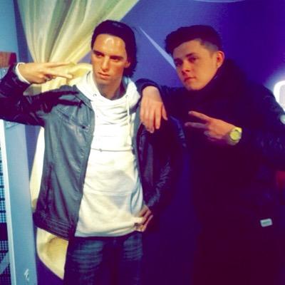 Ride or die ✌️ (old account) new one -- @Giles_Wright