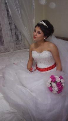 sedefkeeci's profile picture. YokIuğunu biIe seviyorum yarim; çünkü o biIe sen oIduğun için var!