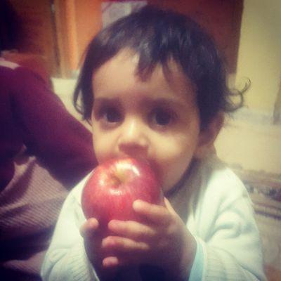 ‏‏لا تعتمد على كلمة قالوا لي لتحكم على الناس والأشياء ، جرّب بنفسك ، فكم من سراب ظنه الناس يبنوع ماء .. ╰☆
